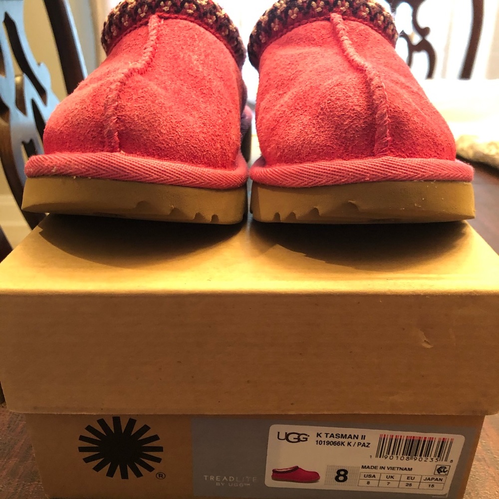 UGG Tasman II Slipper. Size 8.